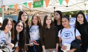 Expo Carreras 2025: Villa Gobernador Gálvez reúne a 17 instituciones para orientar a estudiantes
