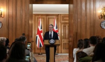 Keir Starmer anunció que Reino Unido prohibirá las redes sociales para menores de 16 años