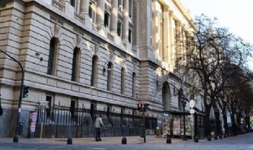 Toman el Colegio Nacional Buenos Aires en rechazo al veto de Milei y por más presupuesto