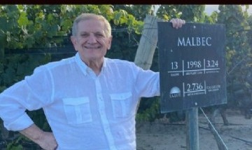 Ejemplo para Tinelli y Susana Giménez: El empresario que ayuda a los argentinos varados en el mundo