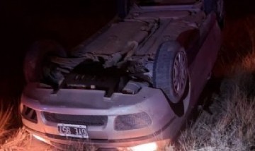 Volcó al desprenderse una rueda y recibirá 10 veces el valor de su auto de indemnización