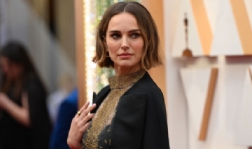 Natalie Portman se vistió con los nombres de las directoras no nominadas