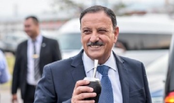 Quintela afirmó que el gobierno de Milei "está acabado" y pidió una transición ordenada