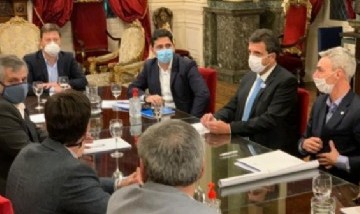 Bloque de Intendentes vecinalistas de la Provincia llevaron sus pedidos a Sergio Massa