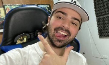 Bananirou sorprendió a su fandom con "Skibidi Toilet", su nuevo lanzamiento junto a Francis Jeremy