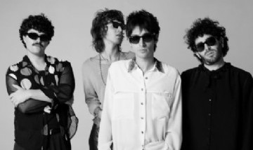 Las Espumas presentó "Estrellarme", un single con ADN stone y energía de rock contemporáneo