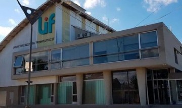 Por primera vez, una provincia producirá un protector solar para salud pública