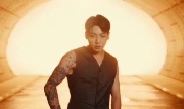 정국 (Jung Kook) 'Standing Next to You' Official MV
