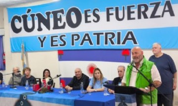 Santiago Cúneo presentó su candidatura a diputado con un fuerte discurso contra el Gobierno y Espert