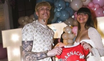 Eva García, la pareja de Garnacho y futura madre de su hijo que la rompe en TikTok