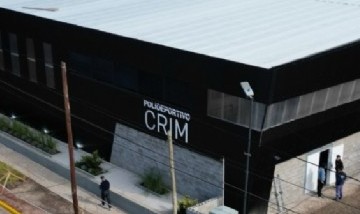 Leo Nardini inauguró el renovado Polideportivo CRIM en Grand Bourg