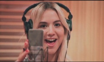 Flor Vigna sobre su apuesta como cantante: "Soy una soñadora"