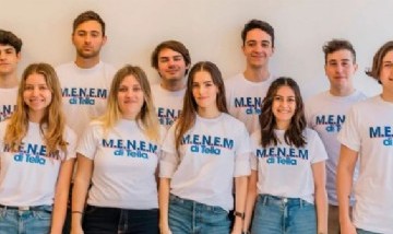 M.E.N.E.M:  la agrupación estudiantil que reivindica al ex presidente