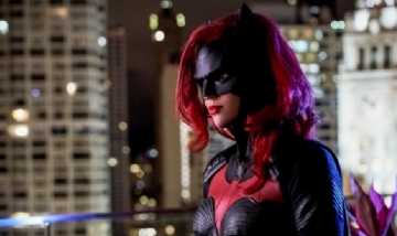 Se estrena "Batwoman" la primera superheroína abiertamente lesbiana