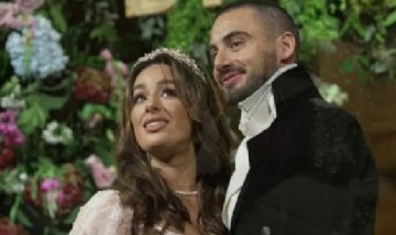 Así fue la falsa boda de Nico Occhiato y Flor Jazmín Peña en el Teatro Colón