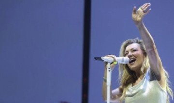 La Oreja de Van Gogh agotó su primera fecha con Amaia Montero en Argentina y sumó otro show