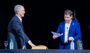 Julio Alak juró por quinta vez como intendente de la  capital provincial: "La Plata, levántate y anda"