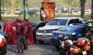 Tragedia en Puerto Madero: se le cayó la mochila al río, quiso recuperarla y murió ahogado