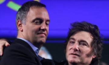 Militantes peronistas lanzaron "Con la de Adorni", una web para simular gastos con "800 mil dólares"