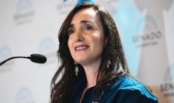 Victoria Villarruel volvió a apuntar contra el entorno de Javier Milei con una chicana por el caso Adorni