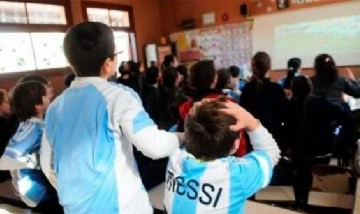 El Gobierno anunció que los partidos de Argentina se verán en las escuelas públicas y Juntos apoyó