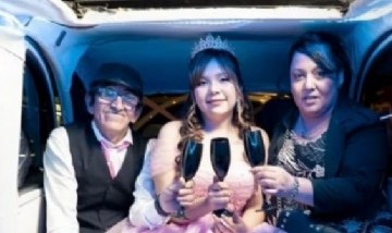 El chapista que convirtió dos Citroën en una limusina para los 15 de su hija