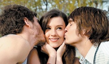 Crónica de una relación poliamorosa: Claves para romper mandatos y transitar el amor libre