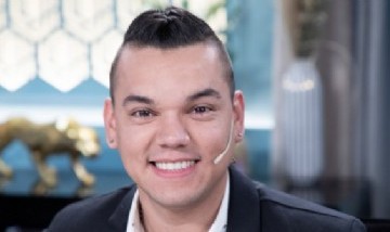 Brian Lanzelotta se reinventa y lanza su propia marca de papel higiénico
