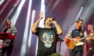 Las Pastillas del Abuelo presentaron "Excusa", el segundo corte de su próximo disco con una impronta íntima