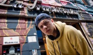 Willy Bronca, el rapero que apunta contra Milei y convierte la bronca en identidad artística