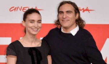 Joaquin Phoenix y Rooney Mara fueron padres, nació el pequeño River Phoenix