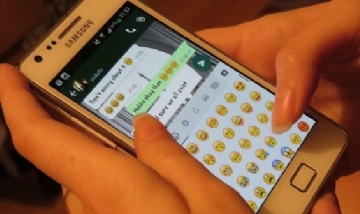 Adolescentes sin WhatsApp por un challenge