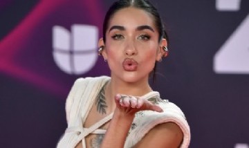 María Becerra se sumó al furor del streaming submarino del CONICET