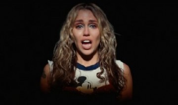 Miley Cyrus lloró al recordar su pasado en su nueva canción, "Used To Be Young"