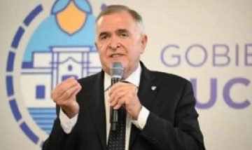 Jaldo volvió antes de tiempo, cruzó a la oposición y reclamó fondos a la Nación