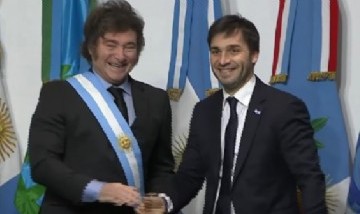 Escándalo en Chubut: un vecino estalló por los incendios y destrozó al intendente, al gobernador y a Milei