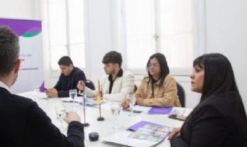 Eva Mieri recibió a la alcaldesa de Santo Tomás y avanzó en una agenda conjunta entre Quilmes y Colombia