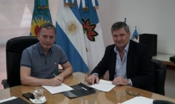 Fernando Gray firmó un nuevo convenio con autoridades del PRO.DE.CO