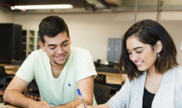 Las 15 carreras universitarias mejores pagas en Argentina