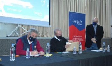 Más obras en la provincia: Santa Fe invertirá más de 1.000 millones para construir viviendas