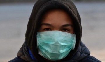 Empresa española creó el tapabocas inteligente: Cambia de color si detecta fiebre