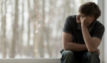 Un hombre asegura que se le achicó el pene tras recibir la vacuna AstraZeneca