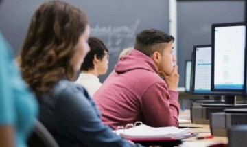 Nueve de cada 10 adolescentes consideran que la seguridad en Internet debe enseñarse en las escuelas