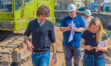 El intendente Juan Andreotti recorrió la obra de renovación de la zona del canal