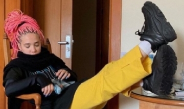 Insólito: acusaron a Ángela Torres de "apropiación cultural" por sus trenzas