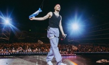 Wos cumplió 25 años y festejó junto a varios amigos y reconocidos músicos argentinos.