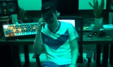 Bizarrap presentó a Diego Godín como refuerzo de Vélez con un video muy particular