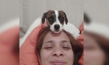 Ernesto y su abuelita en Santiago de Chile.