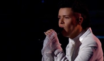 Santiago Borda pasó a las semifinales de La Voz y en Entre Ríos se armó una caravana para festejar