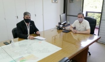 Fernando Gray se reunió con el presidente del ente regulador de agua y saneamiento